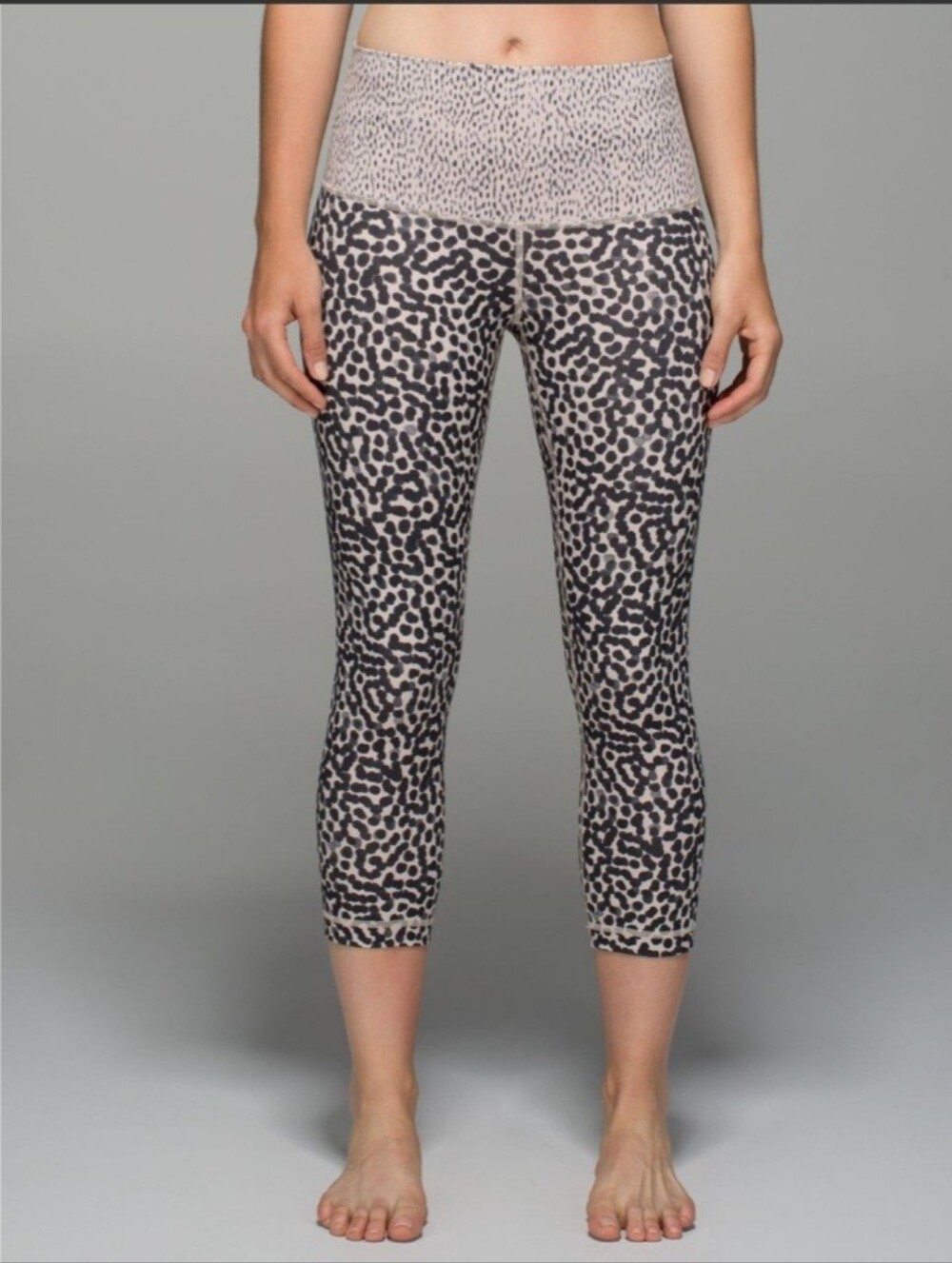 Lululemon Wunder Under Crop II *Full-On Luon (Roll Down)
